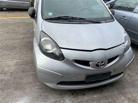 Toyota Aygo seconda serie vista anteriore