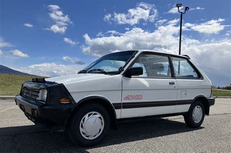 Subaru Justy prima generazione in diversi mercati