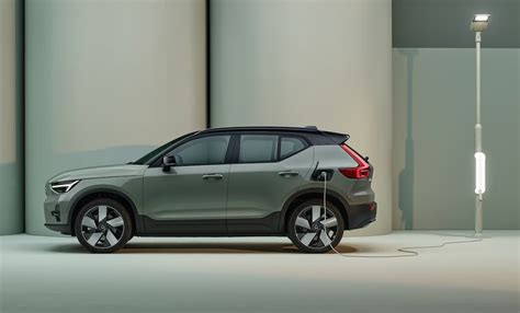 Volvo XC40 Recharge in ricarica