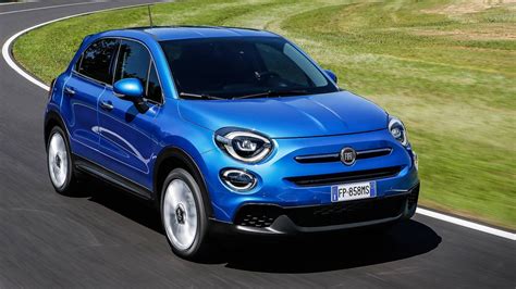 Guida su strada della Fiat 500X
