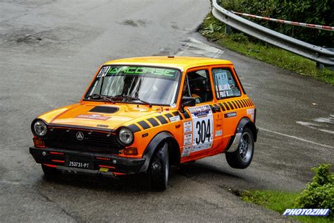 Ezio Salviato con la sua A112 Abarth