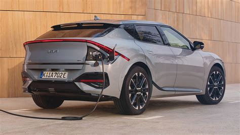 Installazione di light design con la Kia EV6