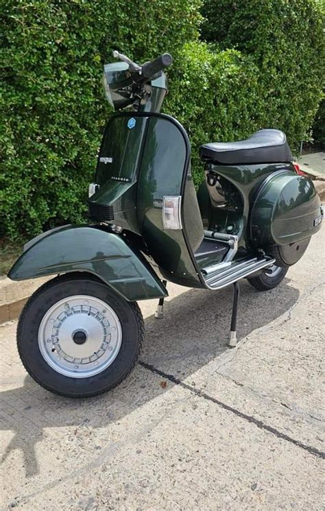 Immagine di Vespa PX elaborata