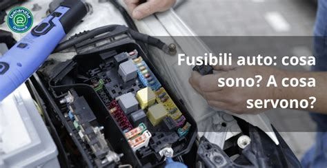 Sostituzione fusibile auto