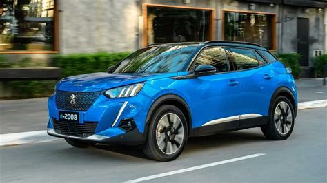 Peugeot e-2008 in evidenza