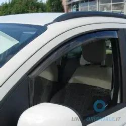 Coppia di deflettori antiturbo fumé montati su una Fiat Grande Punto