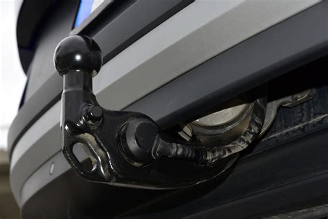 Installatore specializzato ganci traino