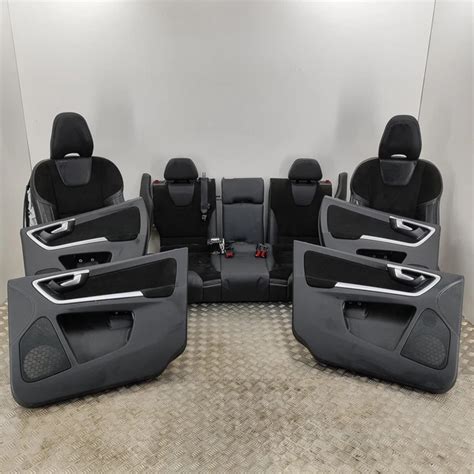 Interni Volvo XC60 con sedili
