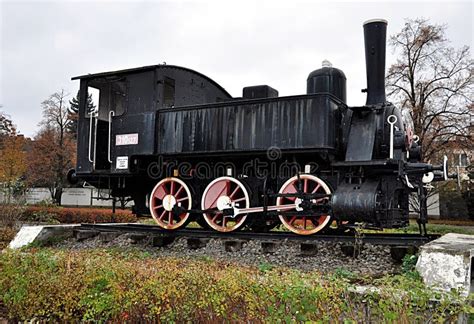 Vecchia locomotiva a vapore