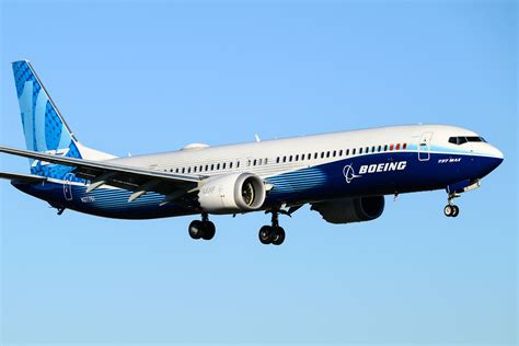 Rappresentazione di un Boeing 737 MAX in volo dopo le modifiche