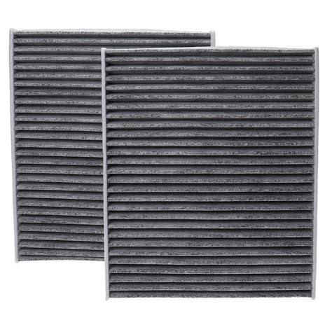 Comparazione tra filtro abitacolo standard e a carboni attivi