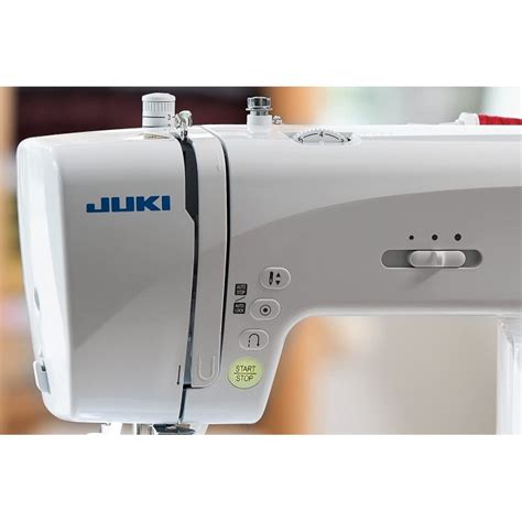 Macchina per cucire Juki HZL-G120 in azione