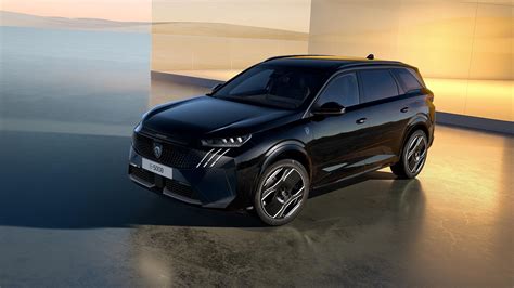 Peugeot 5008 frontale dinamico