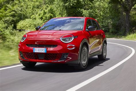 Fiat 600e design esterno frontale