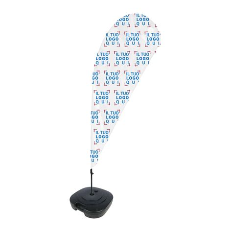 Bandiera pubblicitaria con base sotto pneumatico di un'auto