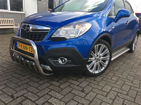 Opel Mokka con bullbar anteriore