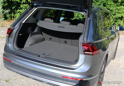 Presa 230V nel bagagliaio della Tiguan