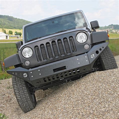 Differenze tra paraurti Jeep Wrangler originali e aftermarket