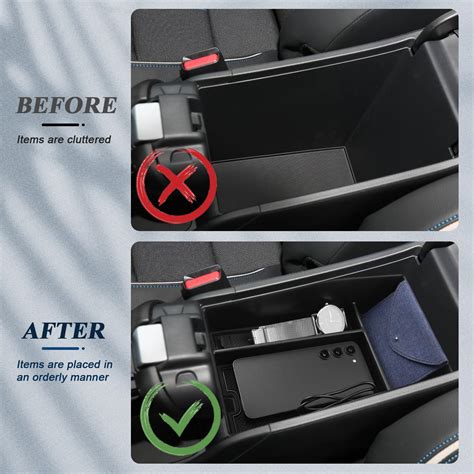 Porta USB nel vano console centrale di un'auto