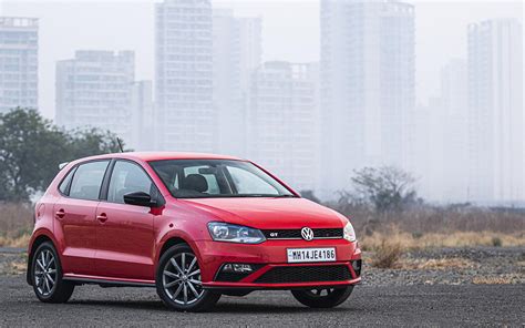 Volkswagen Polo front view dynamic