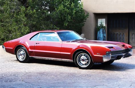 Oldsmobile Toronado
