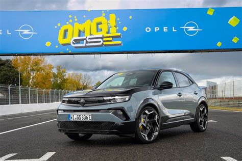 Opel Mokka 2025 su strada in Cile