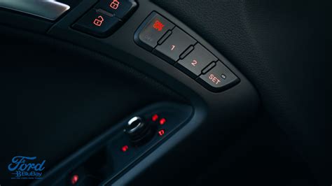 Icona del sistema di memoria dei sedili su un display Ford
