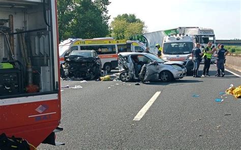 Ford Kuga coinvolta in un incidente stradale