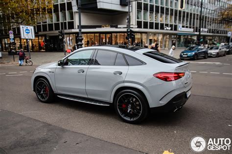 Modellino Mercedes GLE Coupé AMG Line C167 1:43 grigio selenite