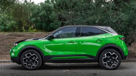Opel Mokka silhouette