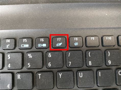 pulsante di disattivazione ASR su una console centrale