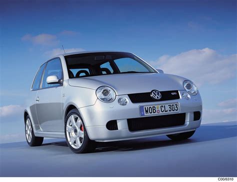 Volkswagen Lupo in ambiente urbano
