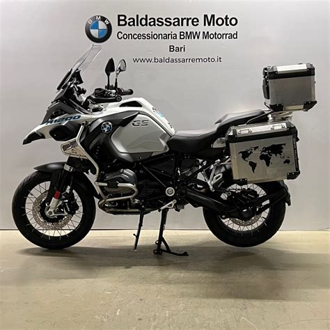 Interno di una BMW R1200GS ADV (modello 2013)