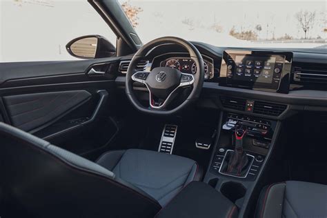 Volkswagen Jetta GLI VR6 interior