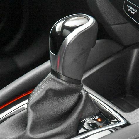 Nissan Qashqai interno con pomello cambio