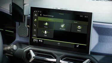 Interni Dacia Duster con sistema Media Nav Live