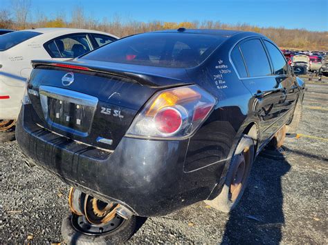 Interni Nissan Altima 2010