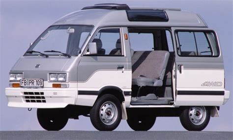 Esempio di Subaru Libero camperizzata