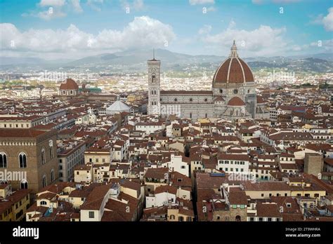Vista aerea di Firenze con il Duomo