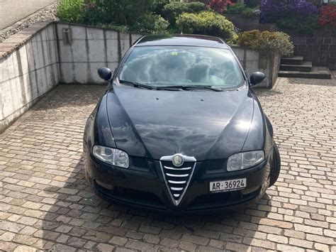 Vista anteriore dell'Alfa Romeo GT Coupé