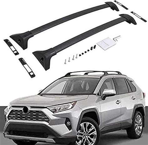 Schema di una Toyota RAV4 con barre portatutto trasversali e box da tetto