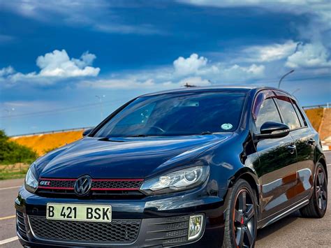 Volkswagen Golf 6 GTI su strada