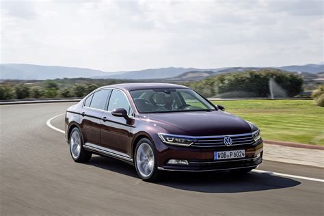 Volkswagen Passat B8 esterno