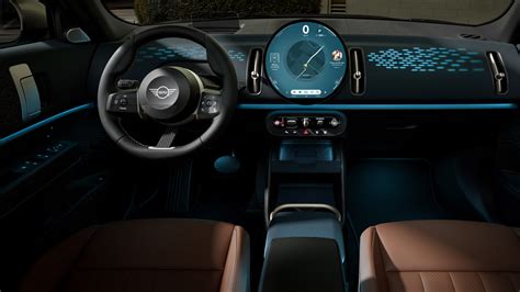 Comandi centrali della Mini Countryman con display OLED
