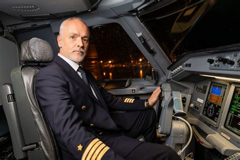 Annibale Sterzi in uniforme da pilota