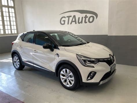 Grafico che mostra la distribuzione dei prezzi delle Renault Captur usate in Campania per anno di immatricolazione