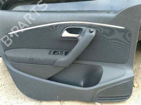 Interno della portiera con pannello rimosso