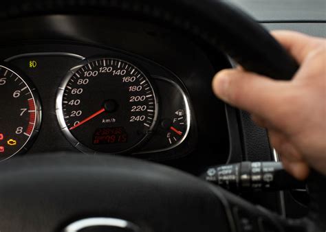 Contachilometri di un'auto con alto chilometraggio