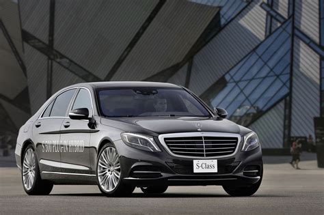 Mercedes Classe S 500 Plug-In Hybrid in ricarica
