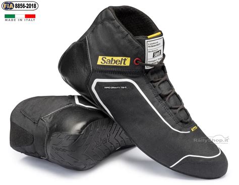 Dettaglio della texture in camoscio della scarpa Sabelt 703M Coupe Suede